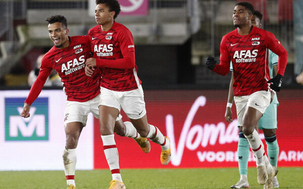 Utrecht vs AZ Alkmaar-soi-keo-1