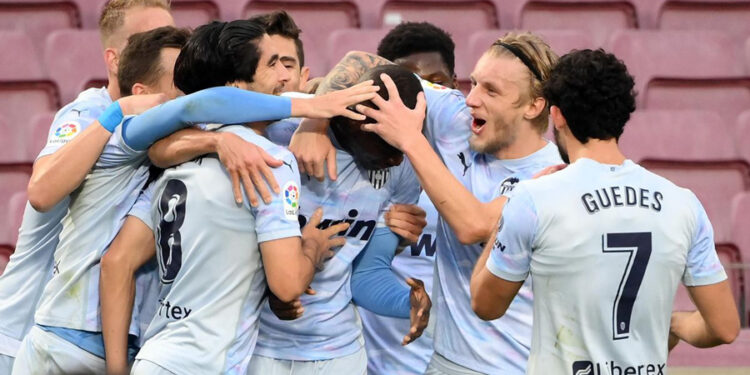 Valencia vs Sevilla-soi-keo-1