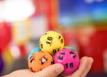 Cách xin số đề siêu linh nghiệm: Ông Địa và Ông Thần Tài