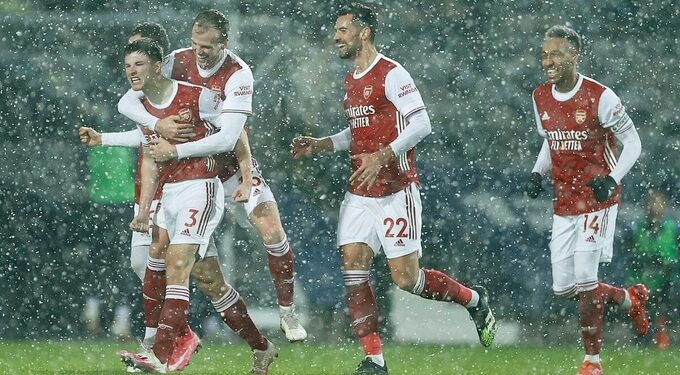 Arsenal thắng-moi-bong-da-2