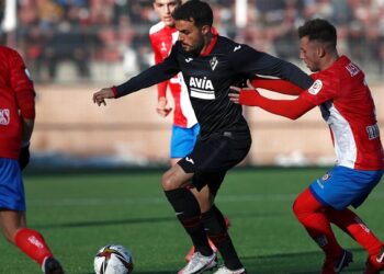 Artistico Navalcarnero vs Granada-1