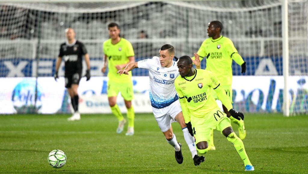 Auxerre vs Caen-soi-keo-1