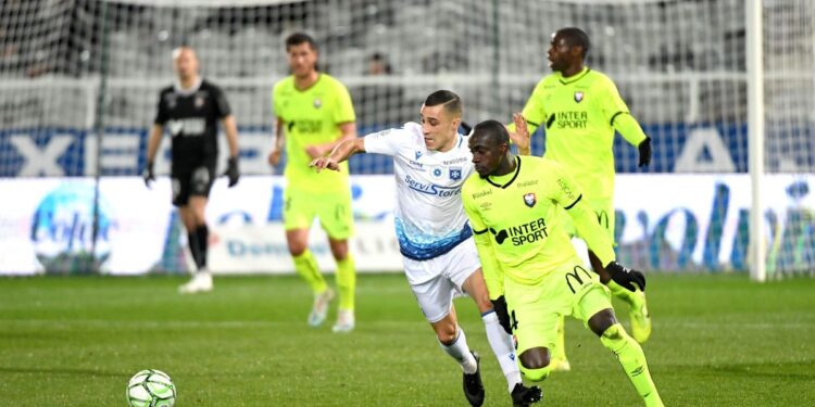 Auxerre vs Caen-soi-keo-1