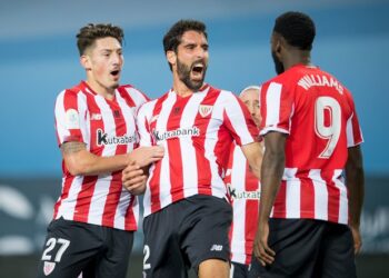 HLV Zidane-tin-bong-da-2