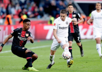 Leverkusen vs Eintracht Frankfurt-soi-keo-1