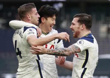 Tottenham thắng-moi-bong-da-1