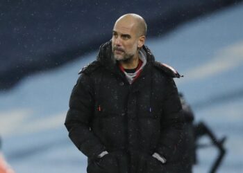 cầu thủ-moi-bong-da-3