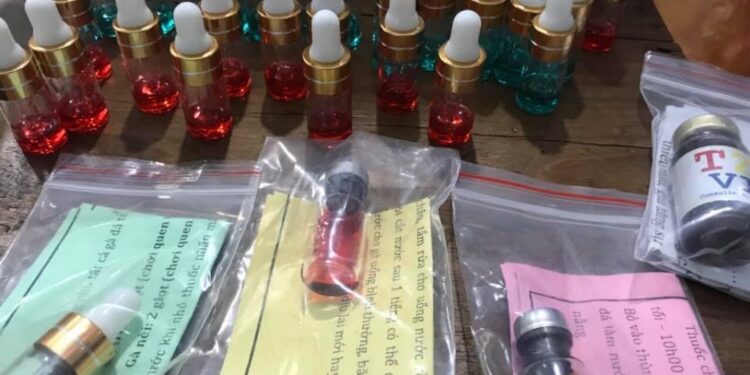 thuốc tăng lực cho gà chọi-1