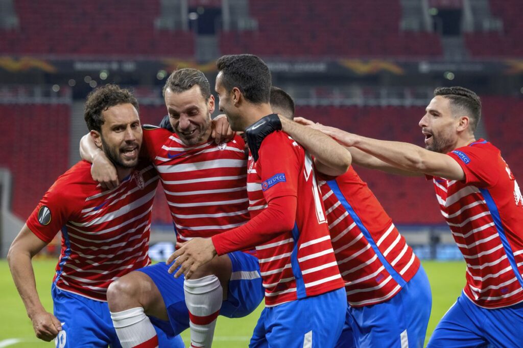 Granada vs Man Utd-tin-bong-da-2