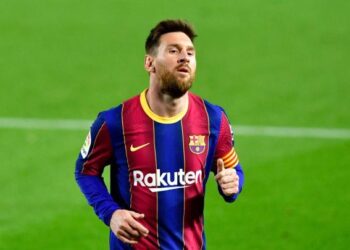 phạt thẻ-tin-bong-da-2